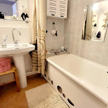T2 Climatise Avec Petite Vue Mer, Piscine, Tennis Et Parking A 200M Des Plages Et Commerces - Fr-1-316-152 Apartment